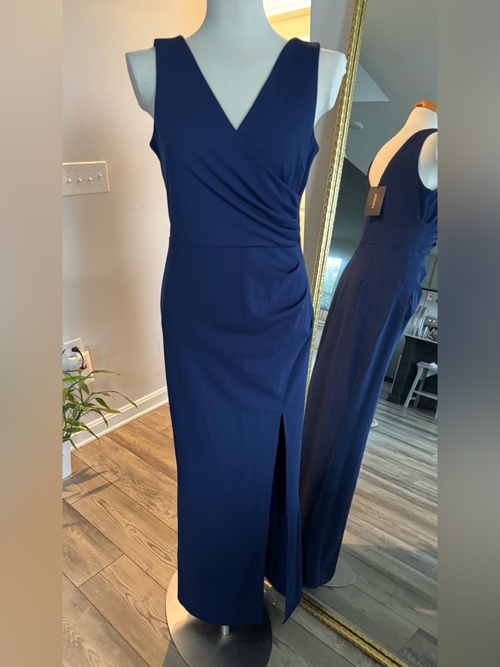 Sleeveless Navy V-Neck Maxi Dress with Side Slit - Picture 2 of 10